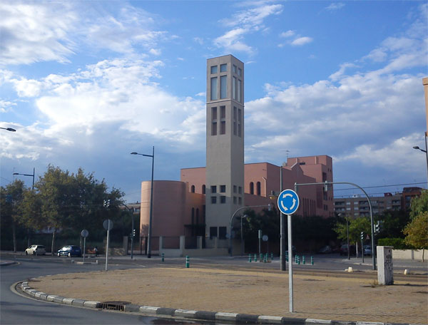 iglesia por la tarde 